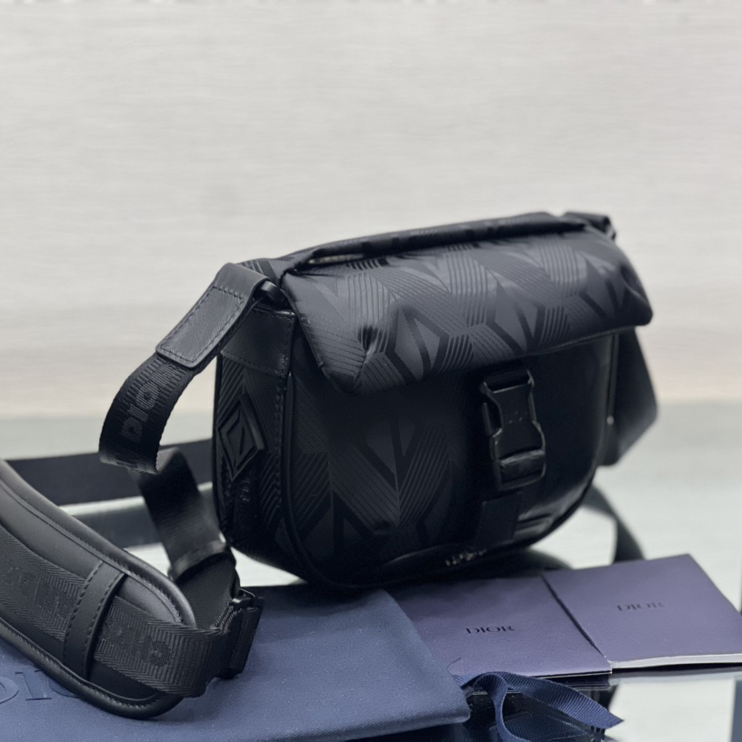 Dior Explorer Pouch With Strap - PerfectKickZ