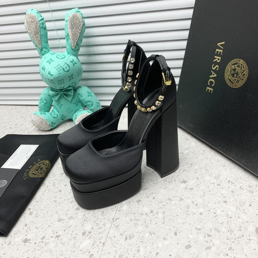 Versace Medusa Aevitas Satin Platform Pumps - PerfectKickZ