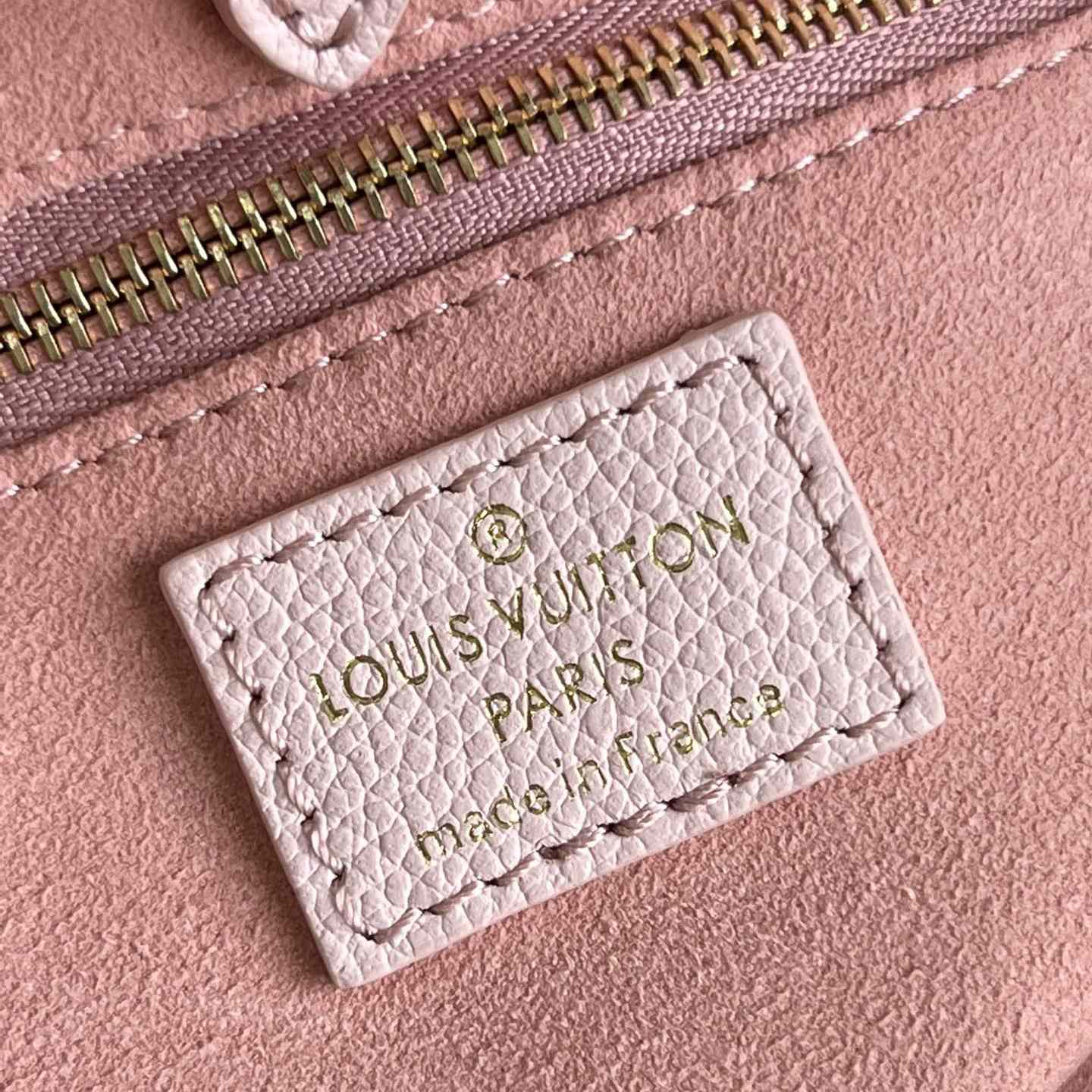 Louis Vuitton OnTheGo PM Tote Bag (25 x 19 x 11.5 cm)   M46168 - PerfectKickZ
