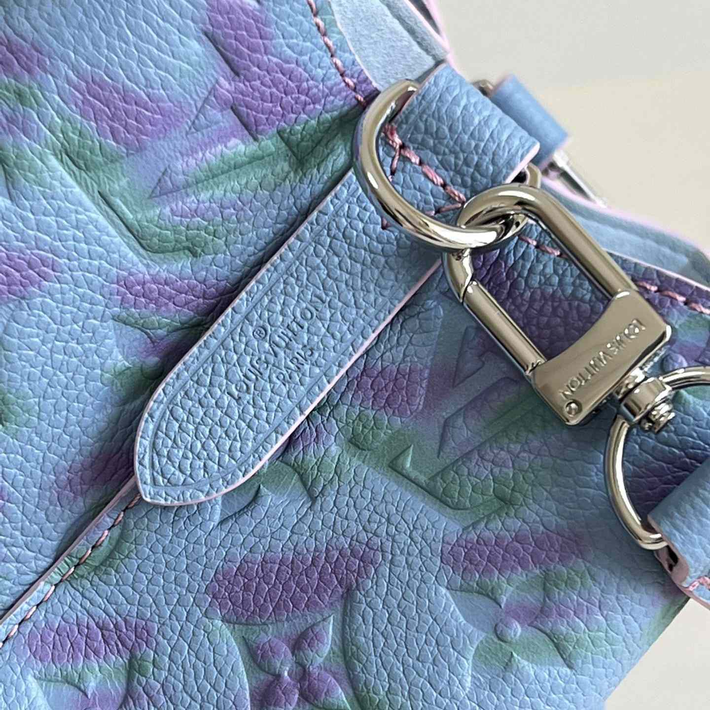 Louis Vuitton Néonoé BB Bucket Bag (20 x 20 x 13 cm)   M46173 - PerfectKickZ