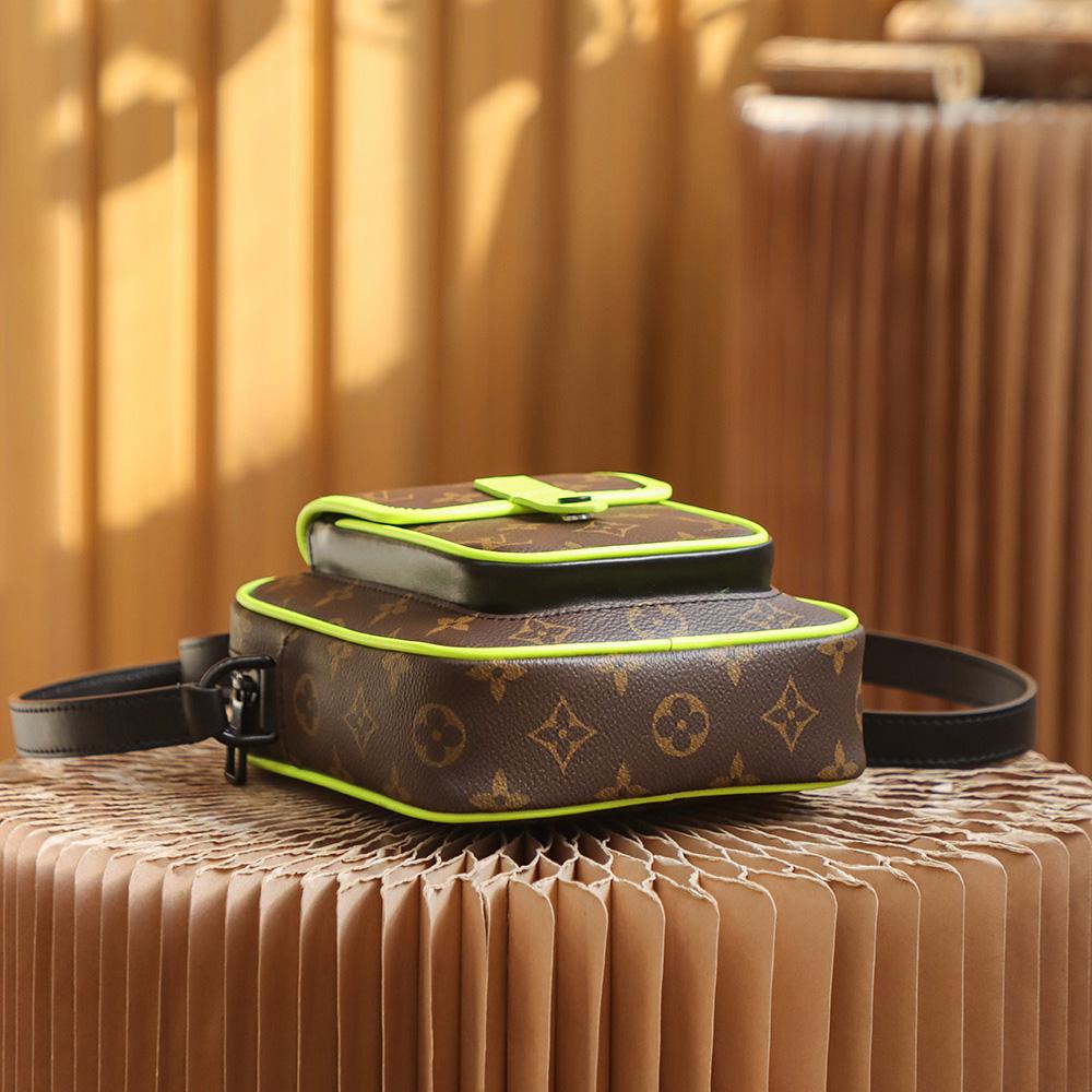 Louis Vuitton Christopher Wearable Wallet(15*17*8cm)   M69404 - PerfectKickZ