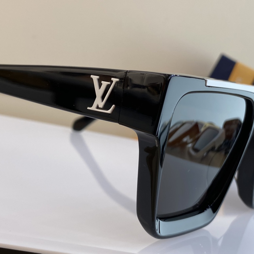 Louis Vuitton 1.1 Evidence Sunglasses     Z1682W - PerfectKickZ
