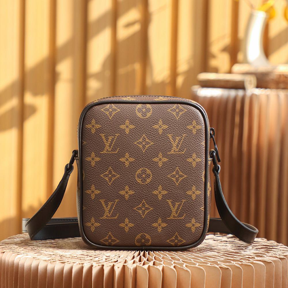 Louis Vuitton Christopher Wearable Wallet(15*17*8cm)   M69404 - PerfectKickZ