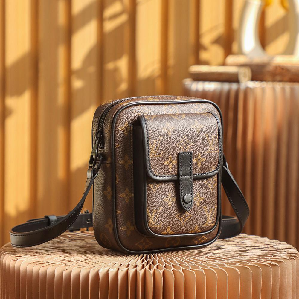 Louis Vuitton Christopher Wearable Wallet(15*17*8cm)   M69404 - PerfectKickZ