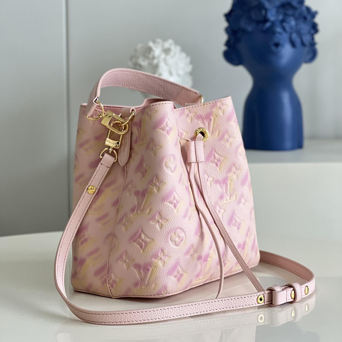 Louis Vuitton Néonoé BB Bucket Bag (20 x 20 x 13 cm)   M46174 - 