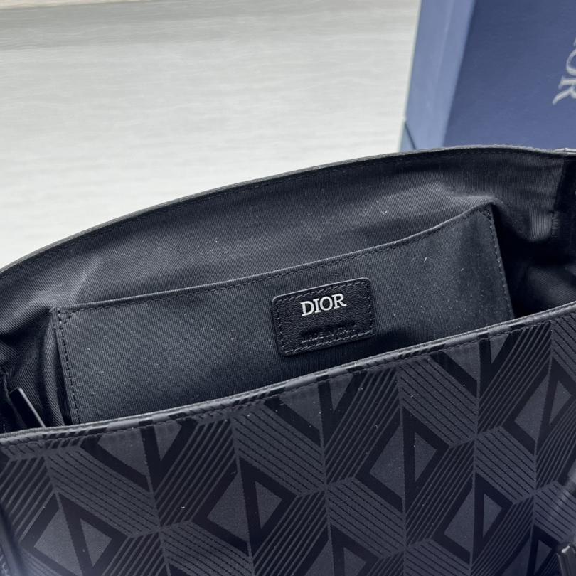 Dior Explorer Messenger Bag - PerfectKickZ
