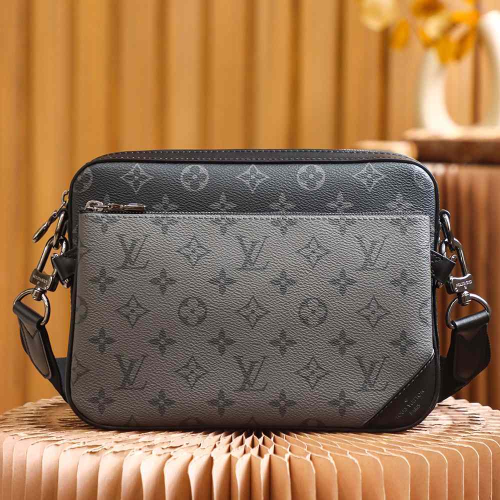 Louis Vuitton Trio Messenger Bag (25*18.5*7cm)     M69443 - PerfectKickZ