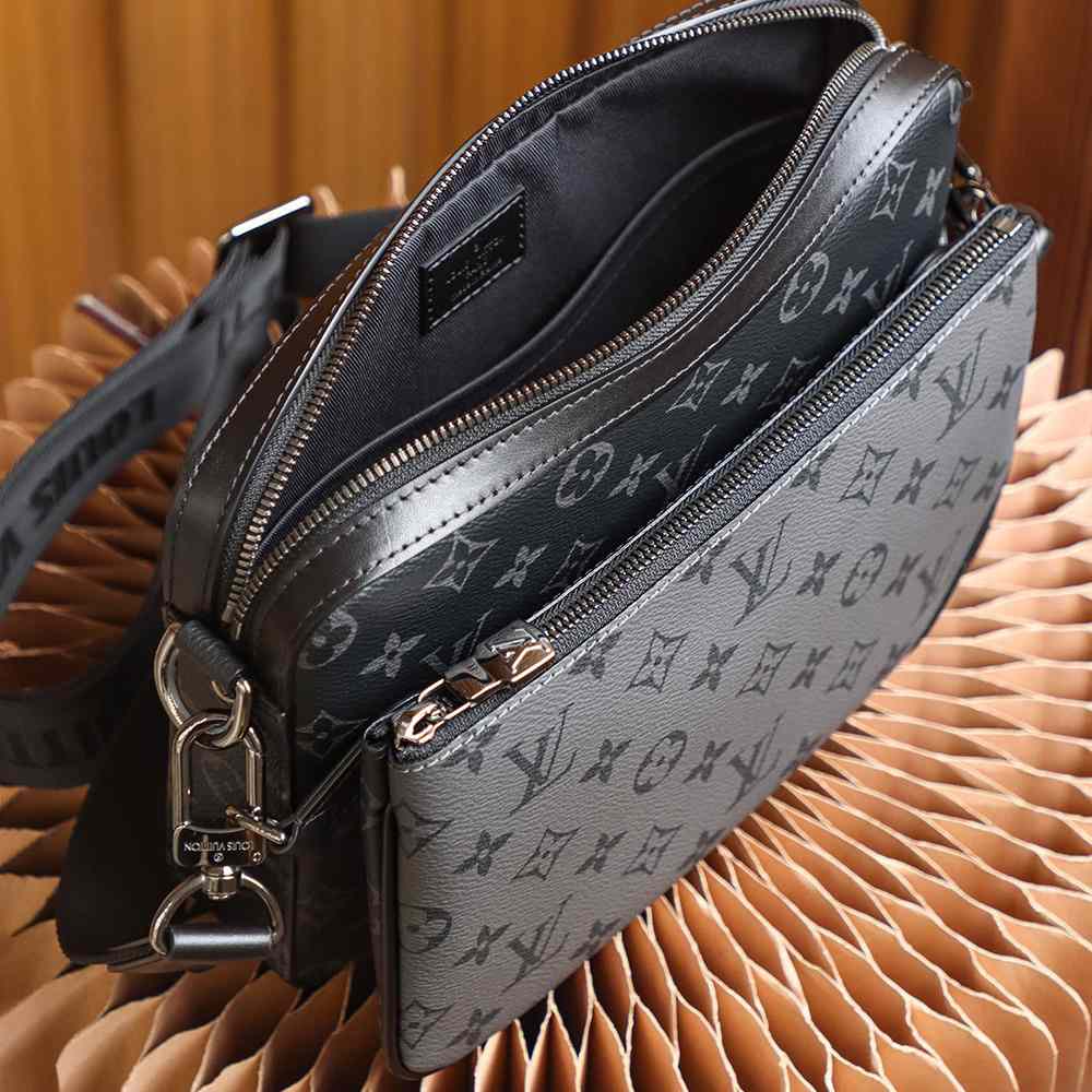 Louis Vuitton Trio Messenger Bag (25*18.5*7cm)     M69443 - PerfectKickZ