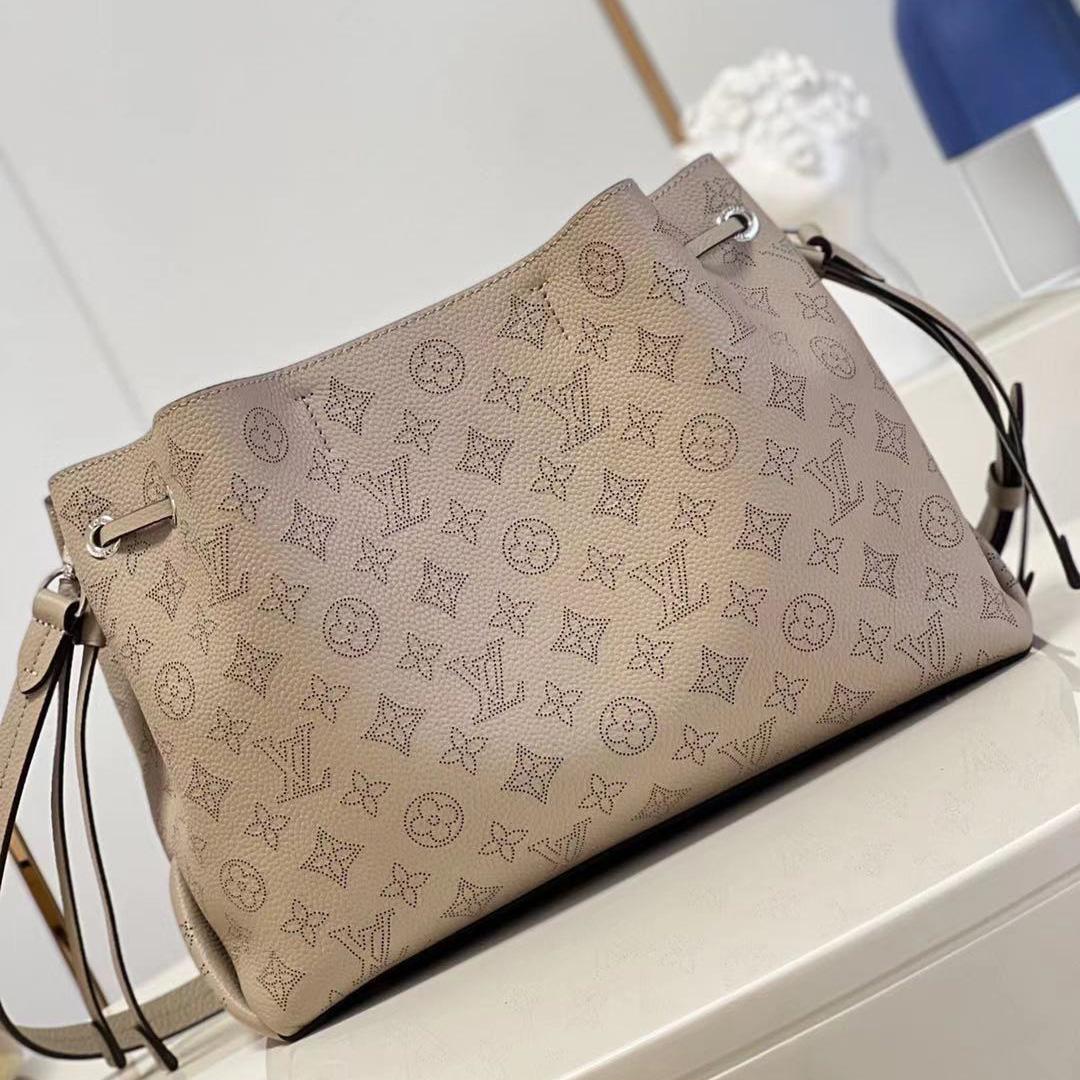 Louis Vuitton Bella Tote(32 x 23 x 13 cm )     M59201 - 