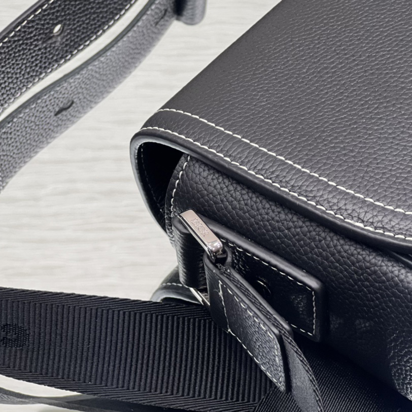 Dior Saddle Messenger Bag - PerfectKickZ