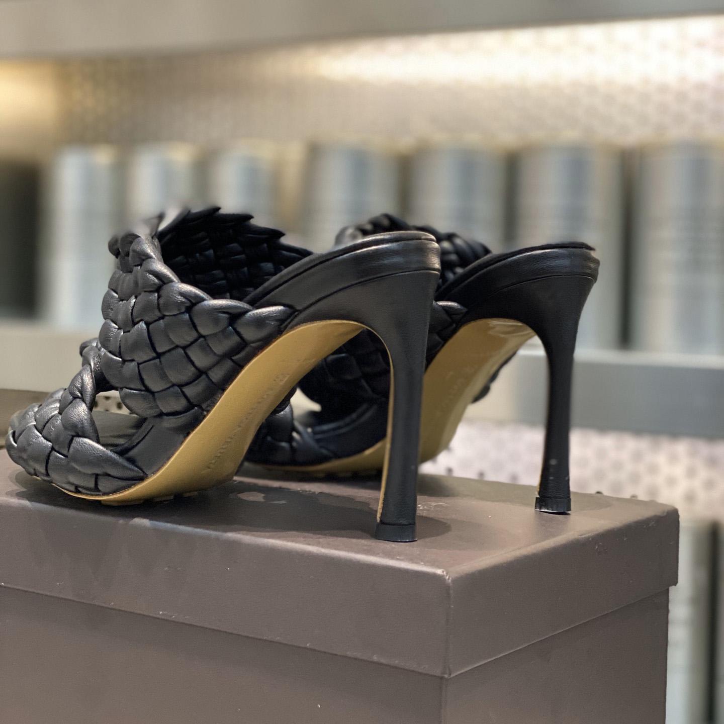 Bottega Veneta Curve Twisted And Padded Intreccio Leather Mules - PerfectKickZ