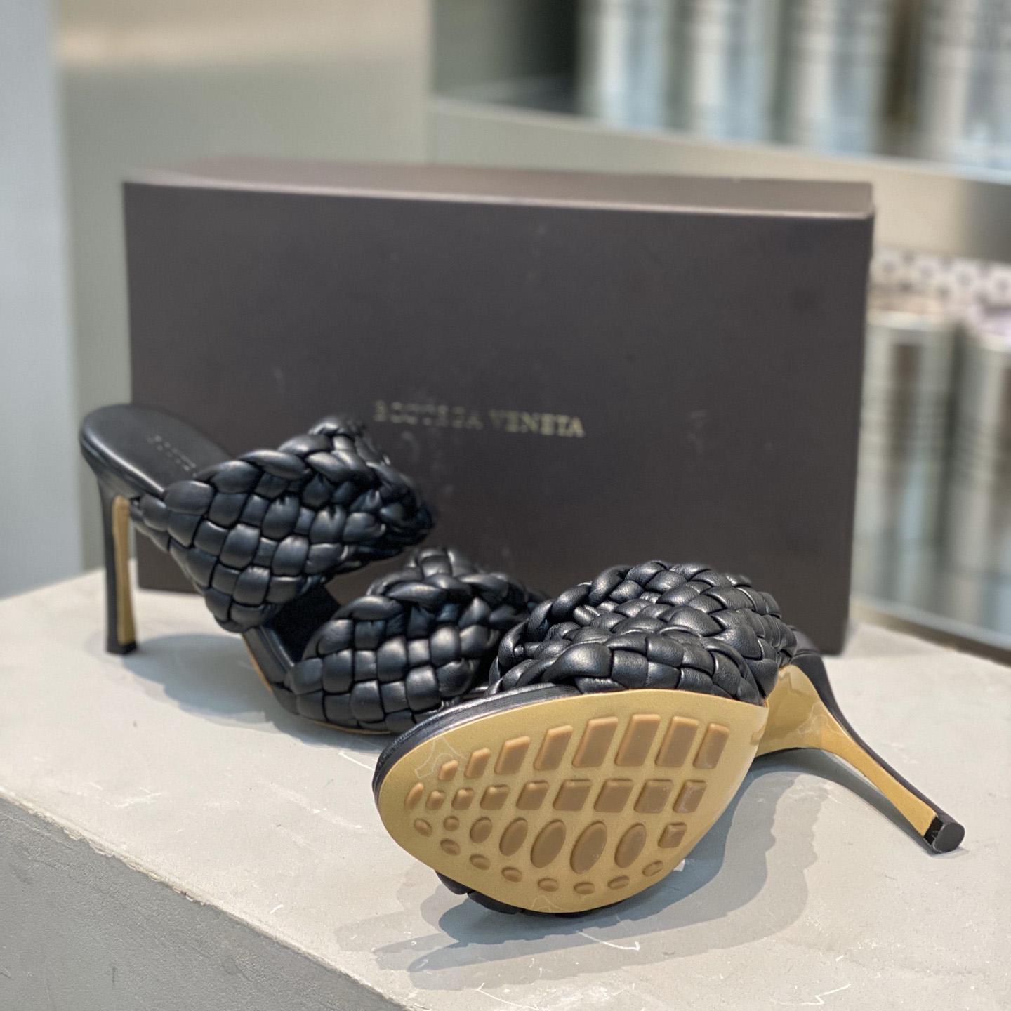 Bottega Veneta Curve Twisted And Padded Intreccio Leather Mules - PerfectKickZ