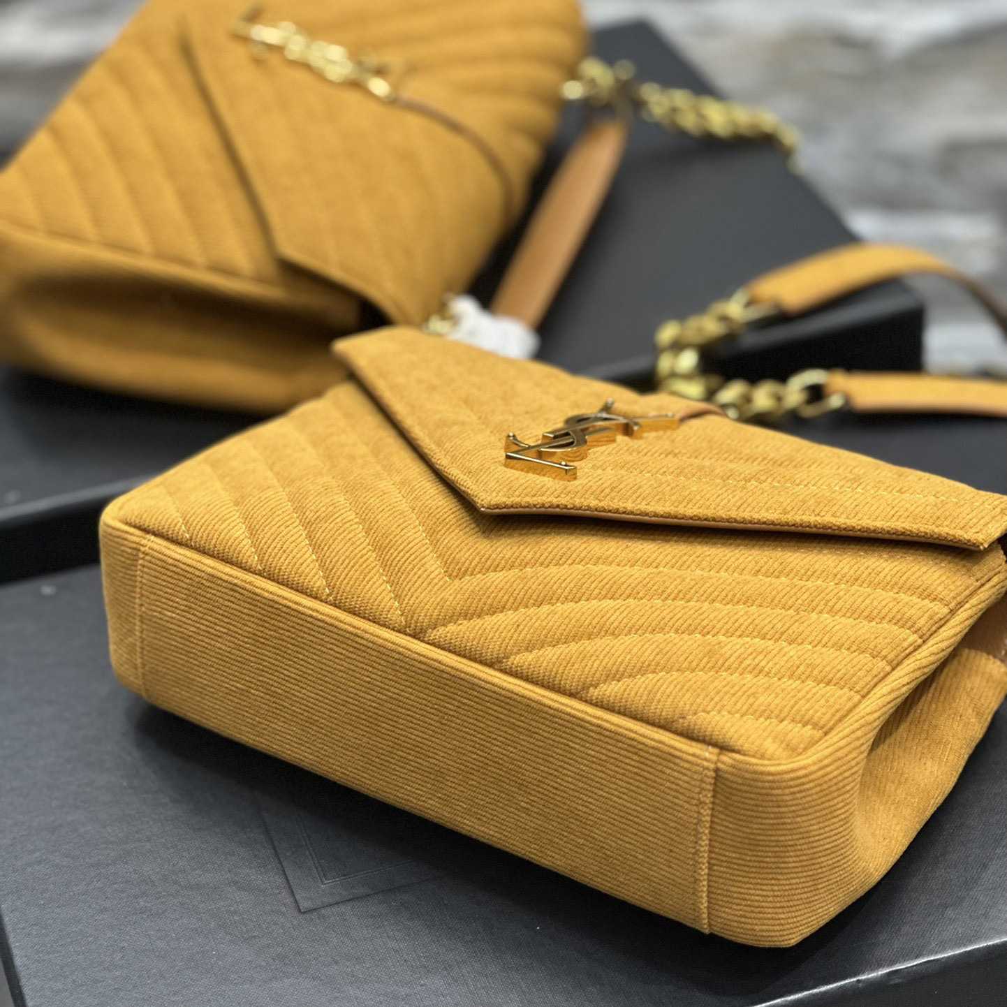 Saint Laurent College Shoulder Bag (24x17x6cm) - PerfectKickZ