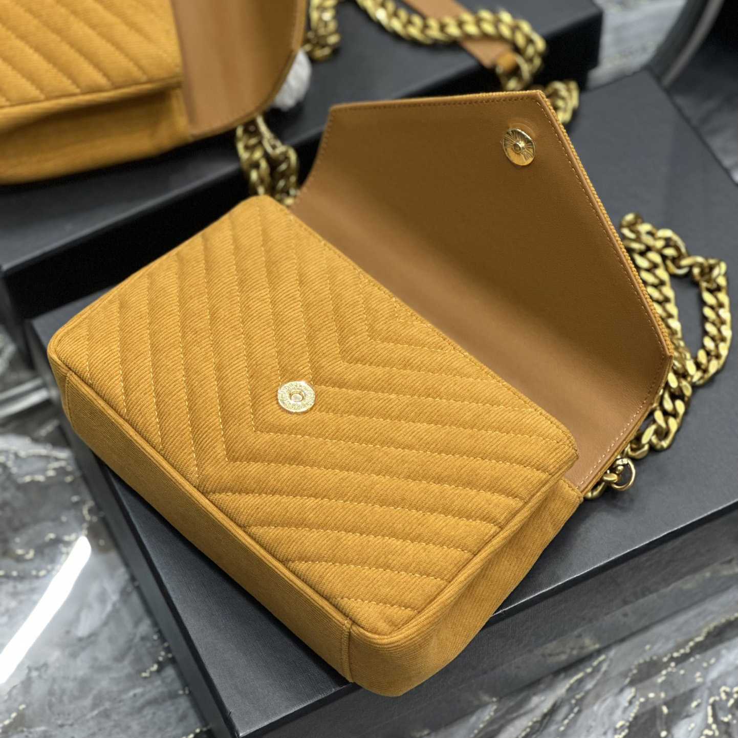Saint Laurent College Shoulder Bag (24x17x6cm) - PerfectKickZ