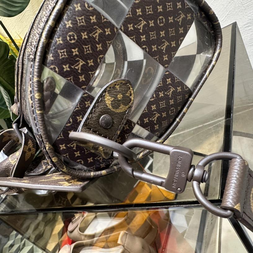 Louis Vuitton Keepall Bandoulière 25       M20872 - PerfectKickZ