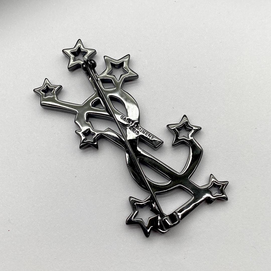 Saint Laurent YSL Logo Brooch - PerfectKickZ