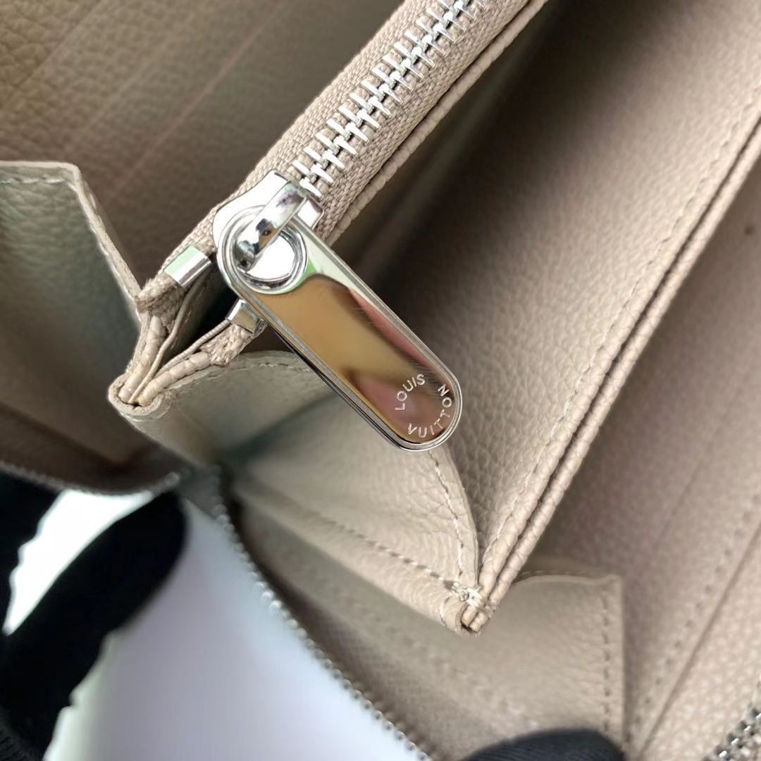 Louis Vuitton Zippy Wallet(19.5-10.5-2.5CM)     M69821 - PerfectKickZ