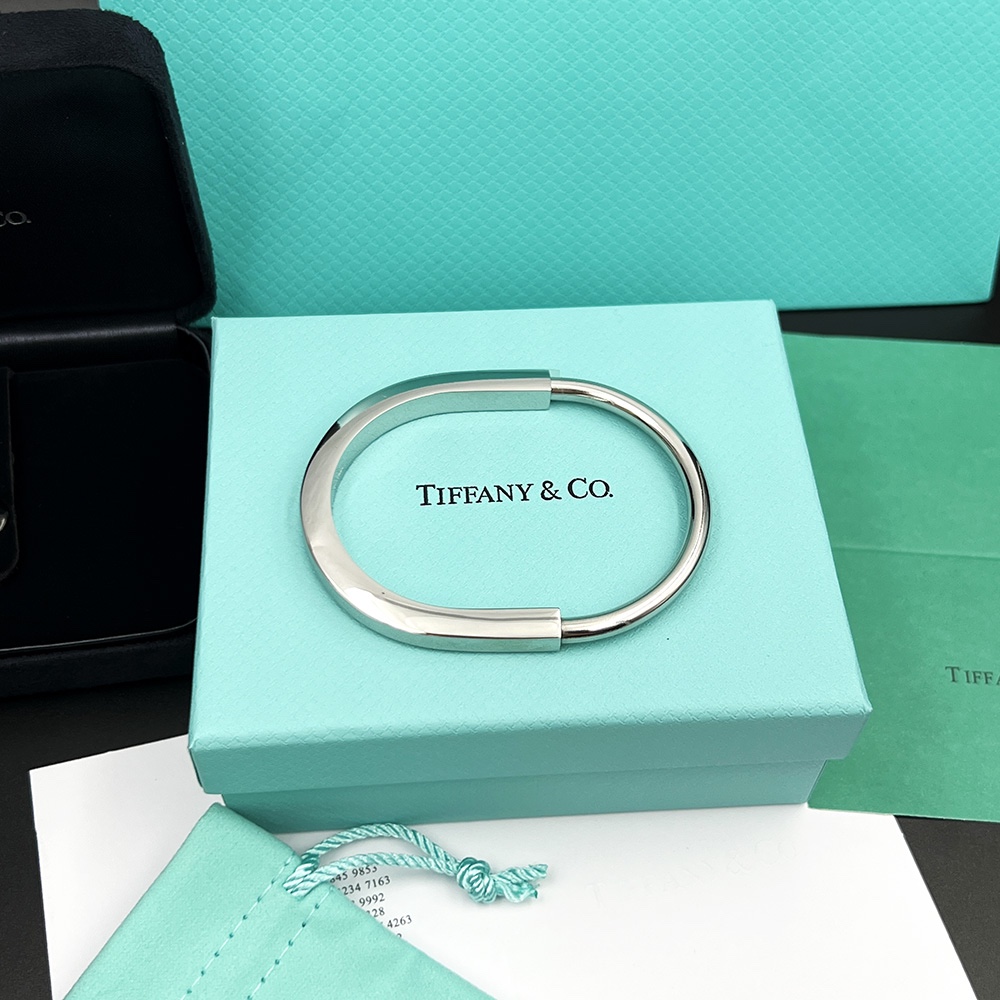 Tiffany&CO Lock Bangle In White Gold - PerfectKickZ