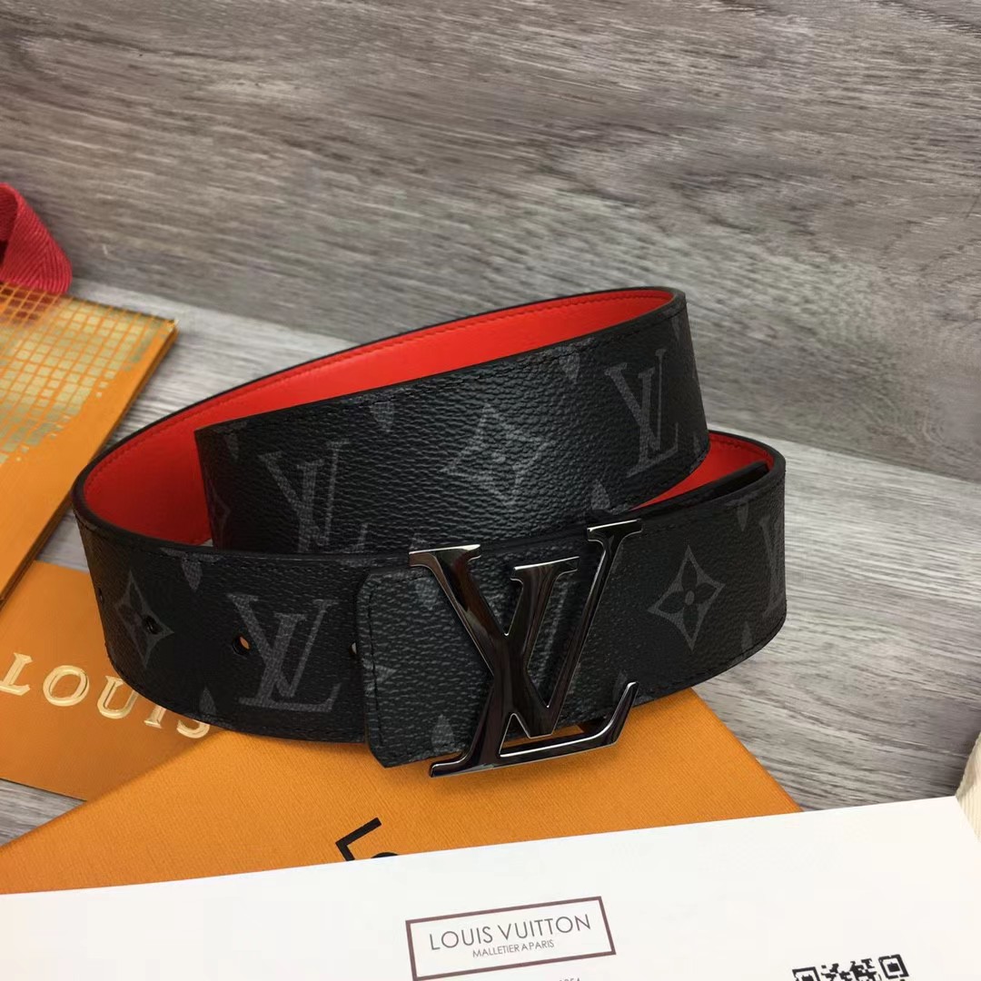 Louis Vuitton LV Initials 40MM Reversible Belt    M0601Q - PerfectKickZ