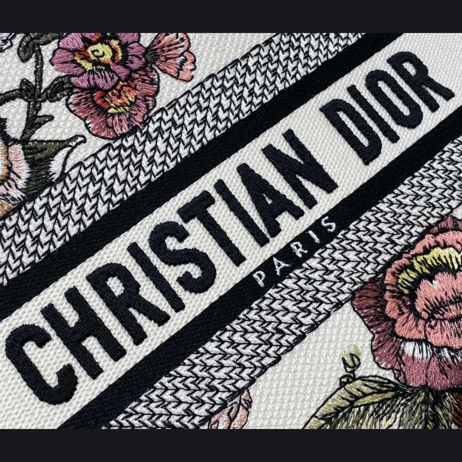 Dior Medium Lady D-lite Bag - PerfectKickZ