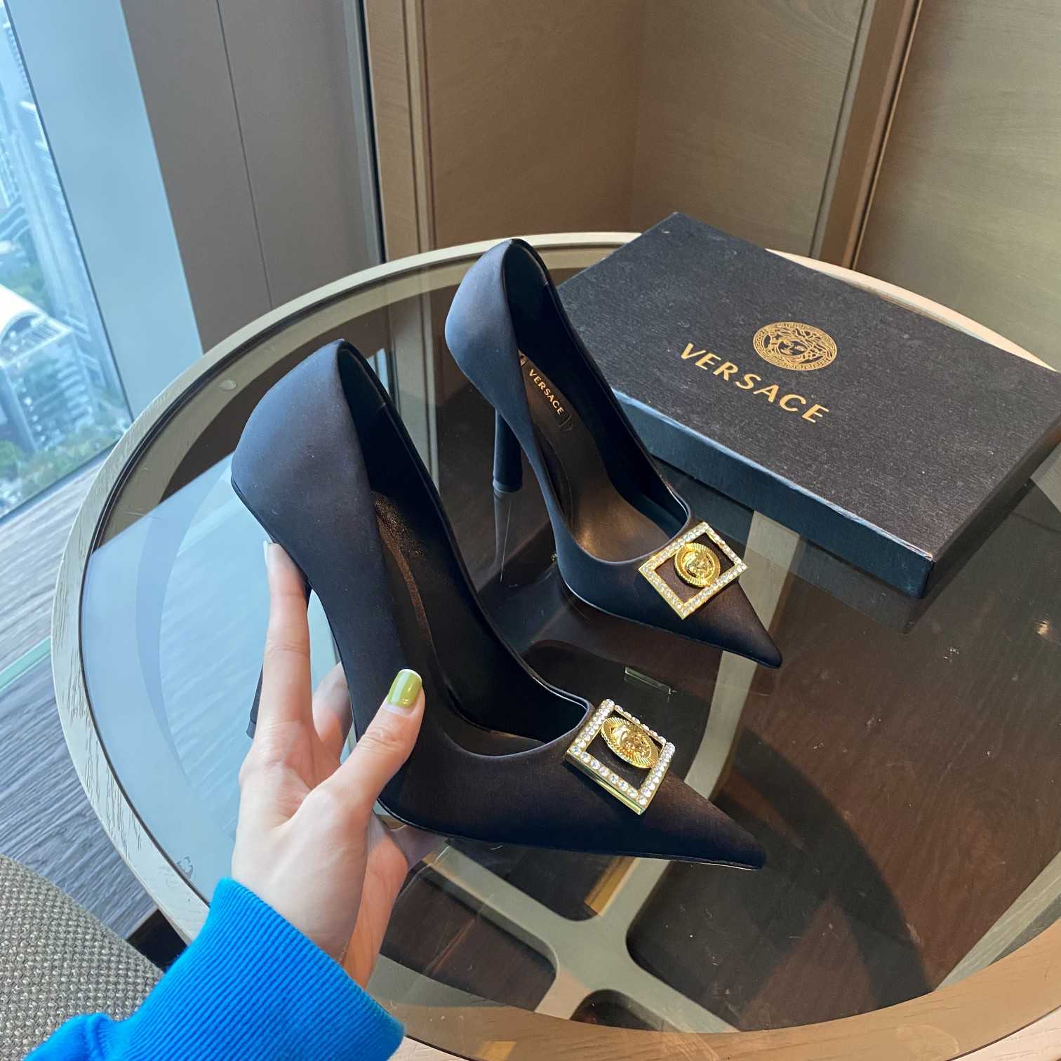 Versace Medusa Crystal Pumps - PerfectKickZ