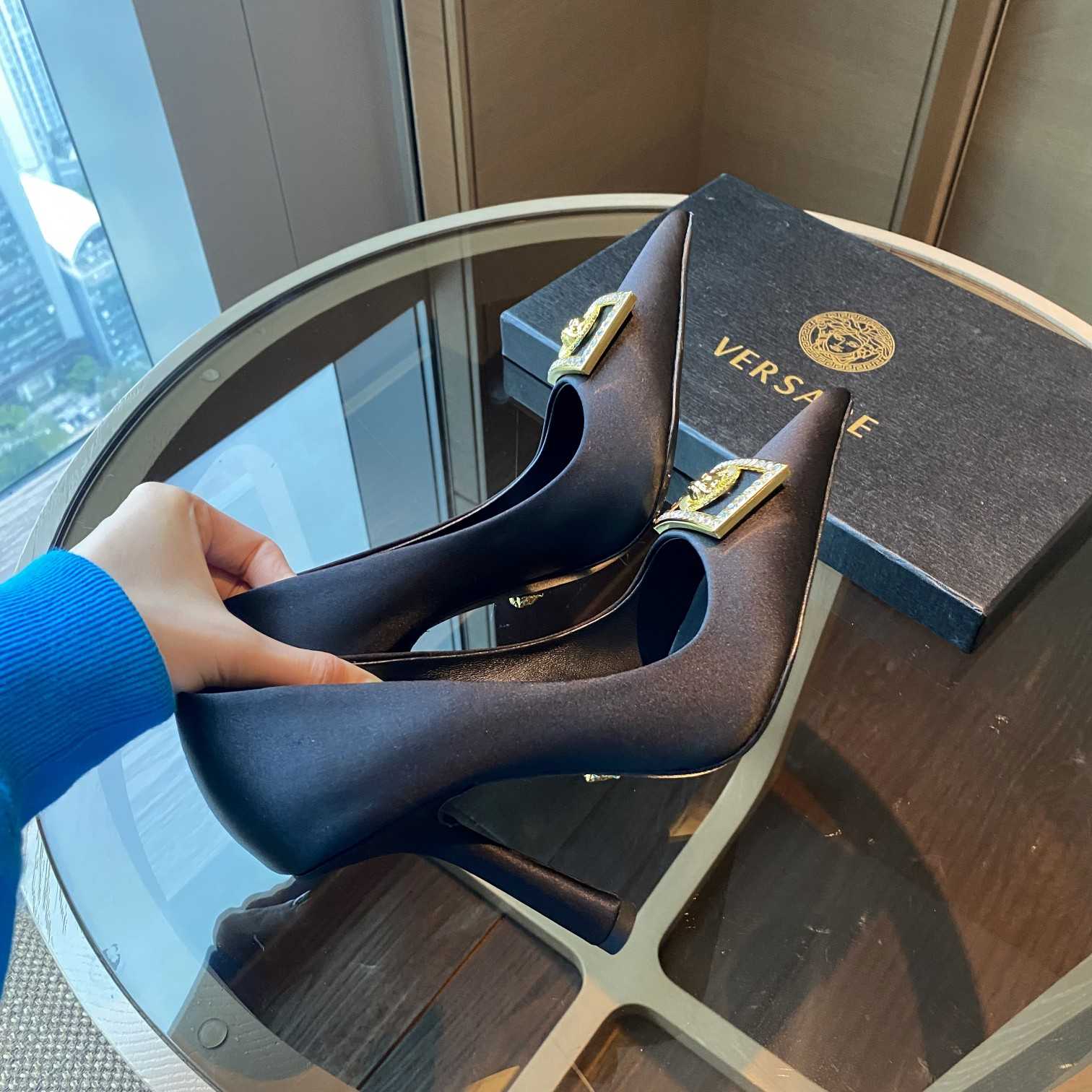 Versace Medusa Crystal Pumps - PerfectKickZ