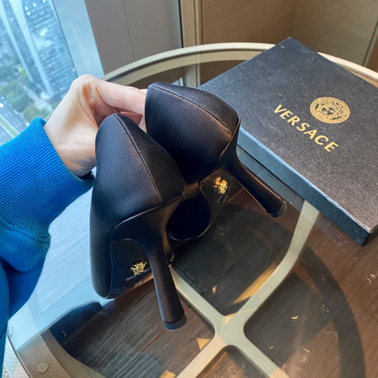 Versace Medusa Crystal Pumps - PerfectKickZ