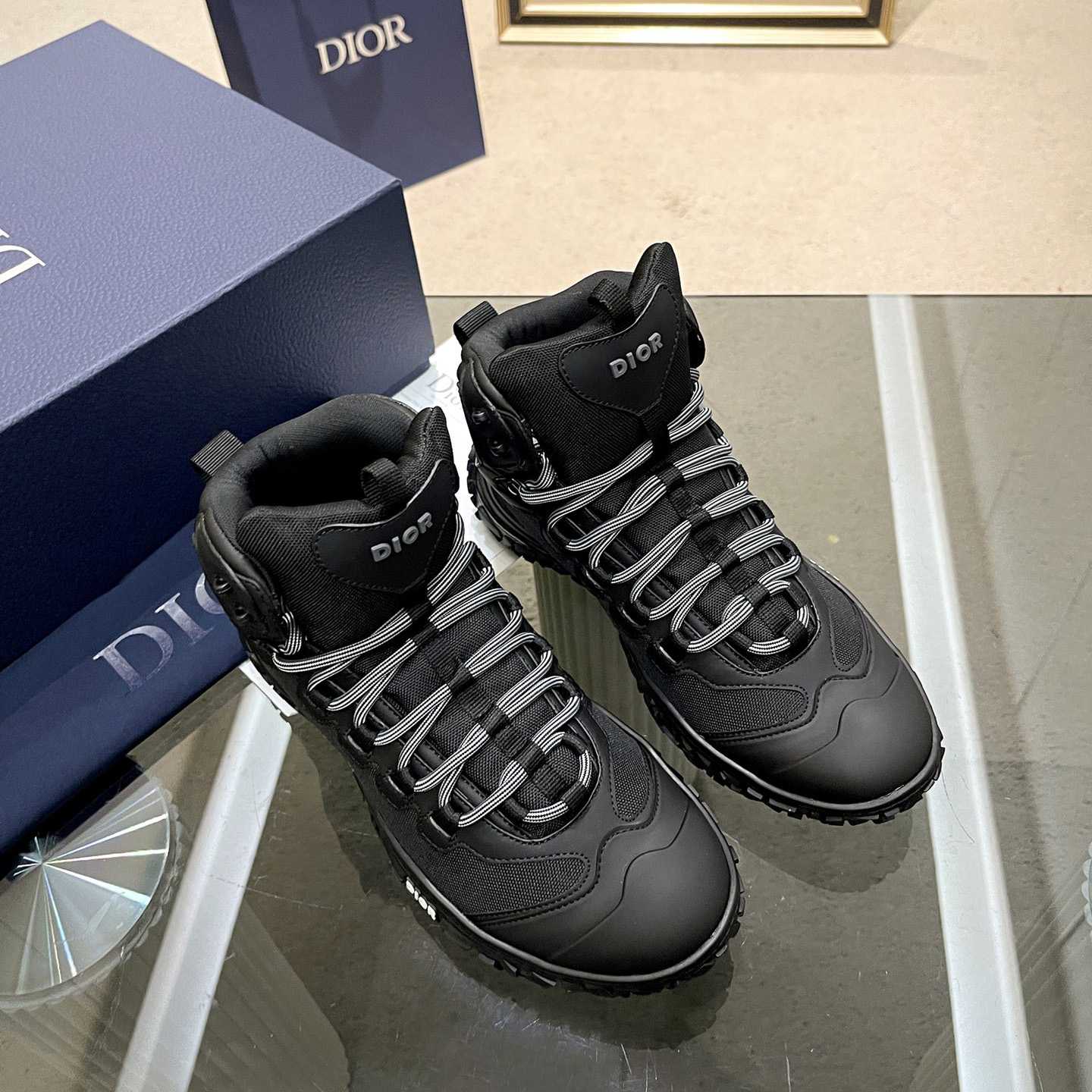 Dior  Diorizon Hiking Ankle Boot - PerfectKickZ