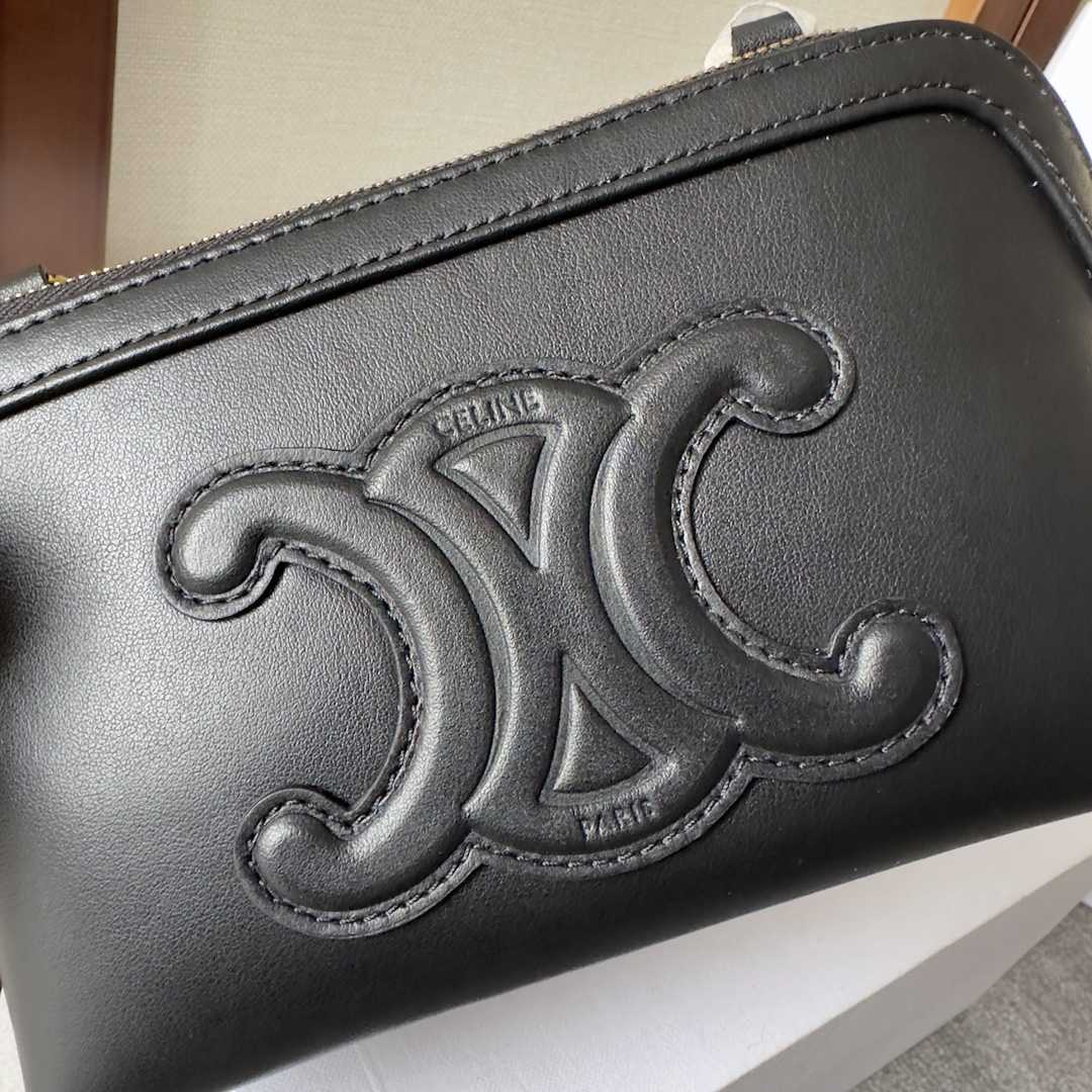 Celine Clutch On Chain Cuir Triomphe In Smooth Calfskin Black - PerfectKickZ