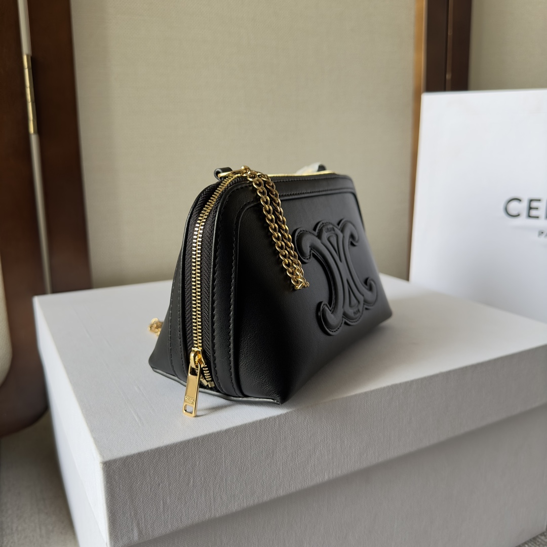 Celine Clutch On Chain Cuir Triomphe In Smooth Calfskin Black - PerfectKickZ