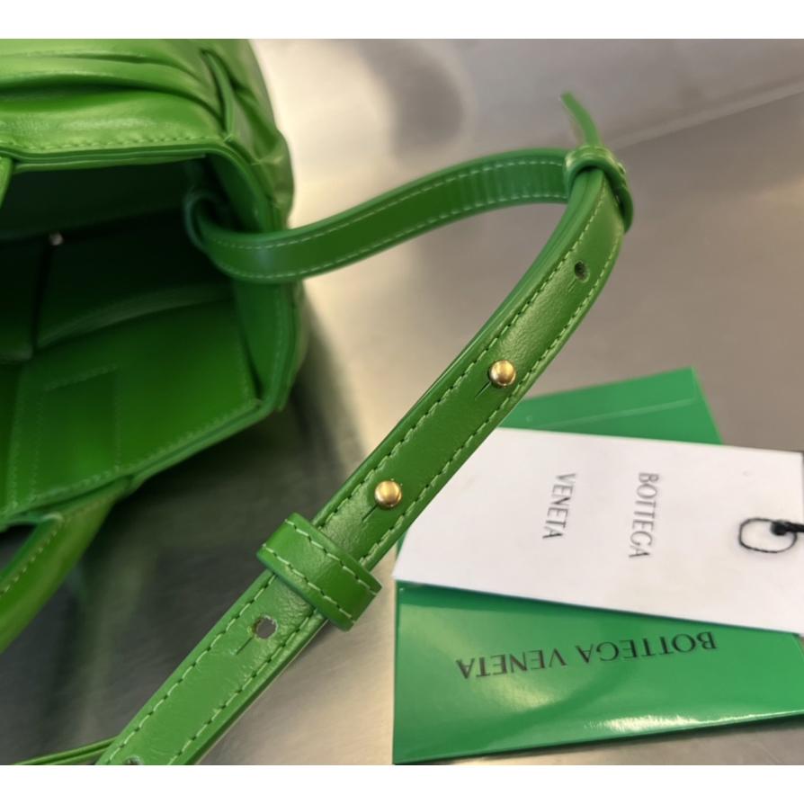 Bottega Veneta Mini Arco Tote Bag - PerfectKickZ