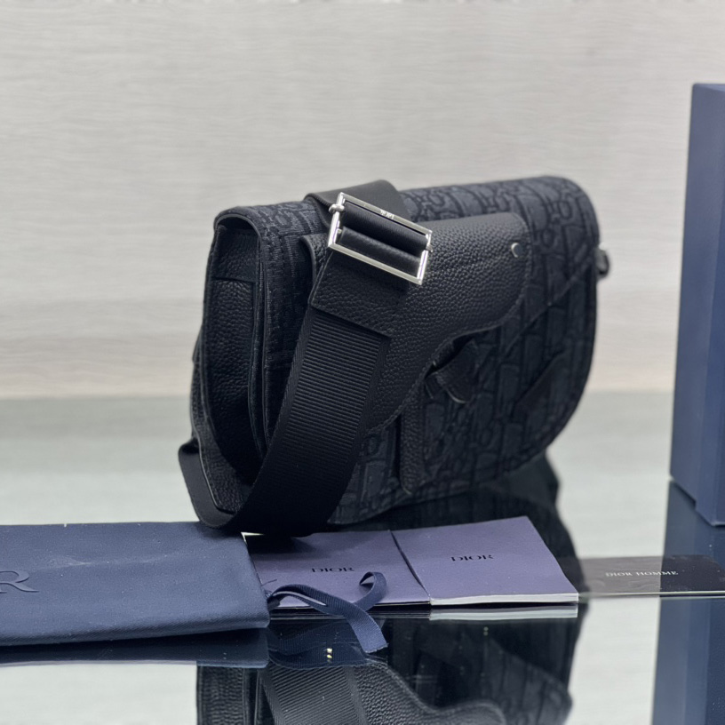 Dior Saddle Pouch - PerfectKickZ