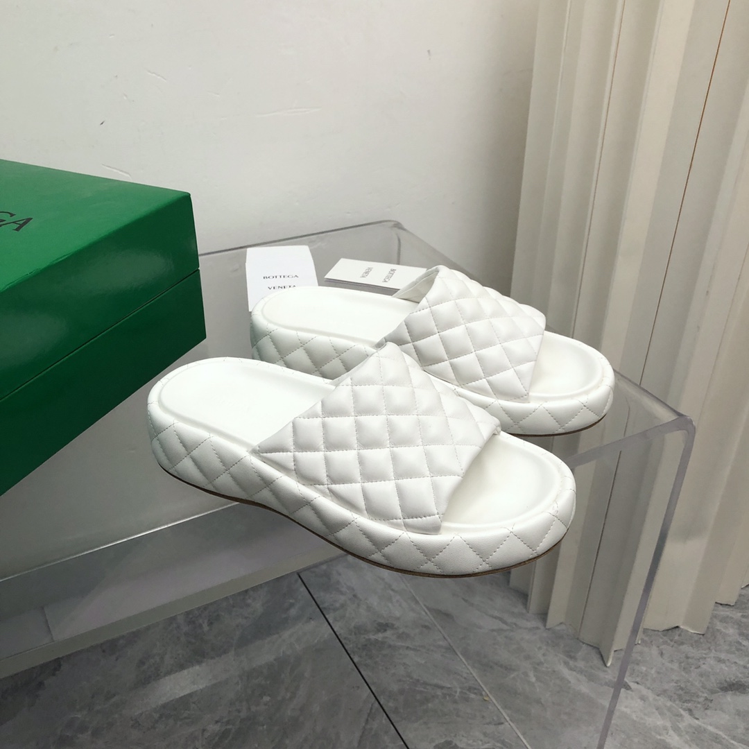 Bottega Veneta Padded  - PerfectKickZ