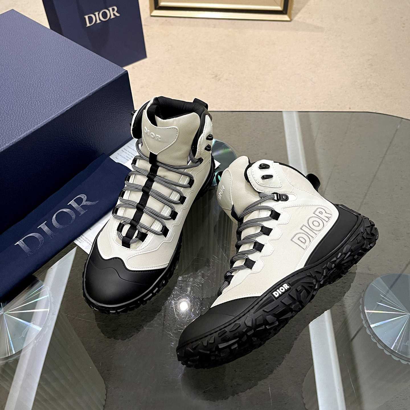 Dior  Diorizon Hiking Ankle Boot - PerfectKickZ