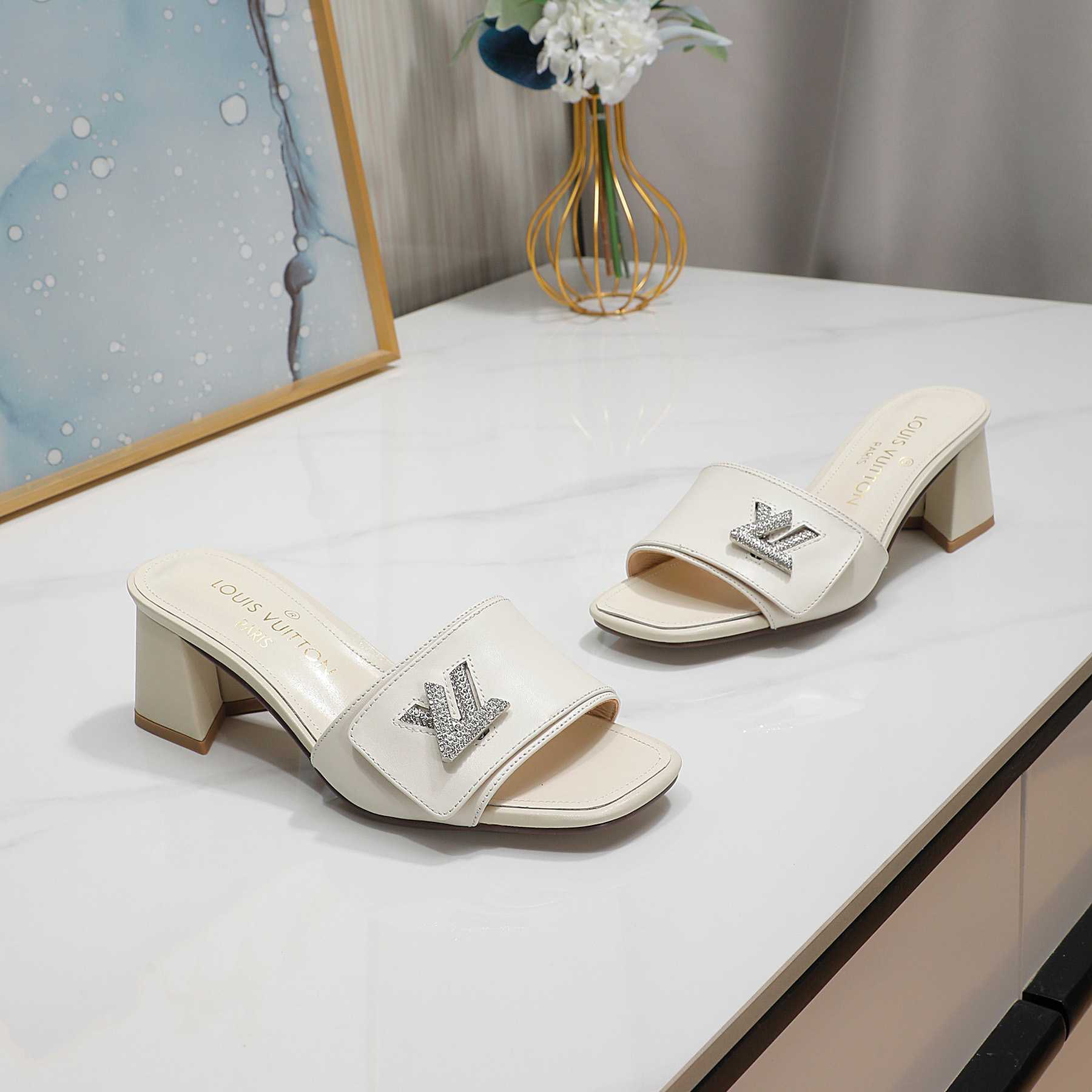 Louis Vuitton Shake Mule     1AB2PD - PerfectKickZ