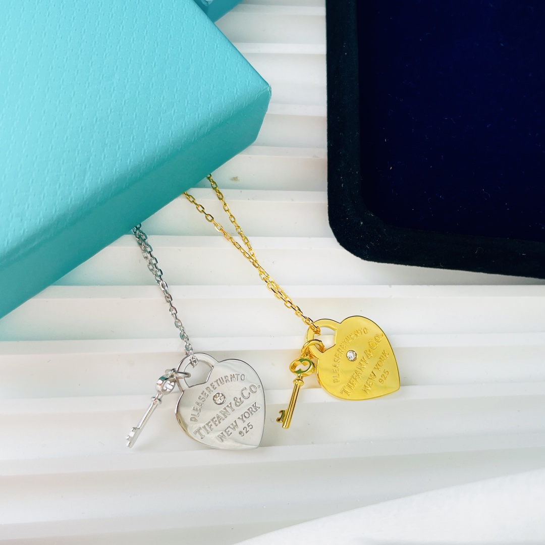Tiffany&CO Heart Tag Pendant - PerfectKickZ