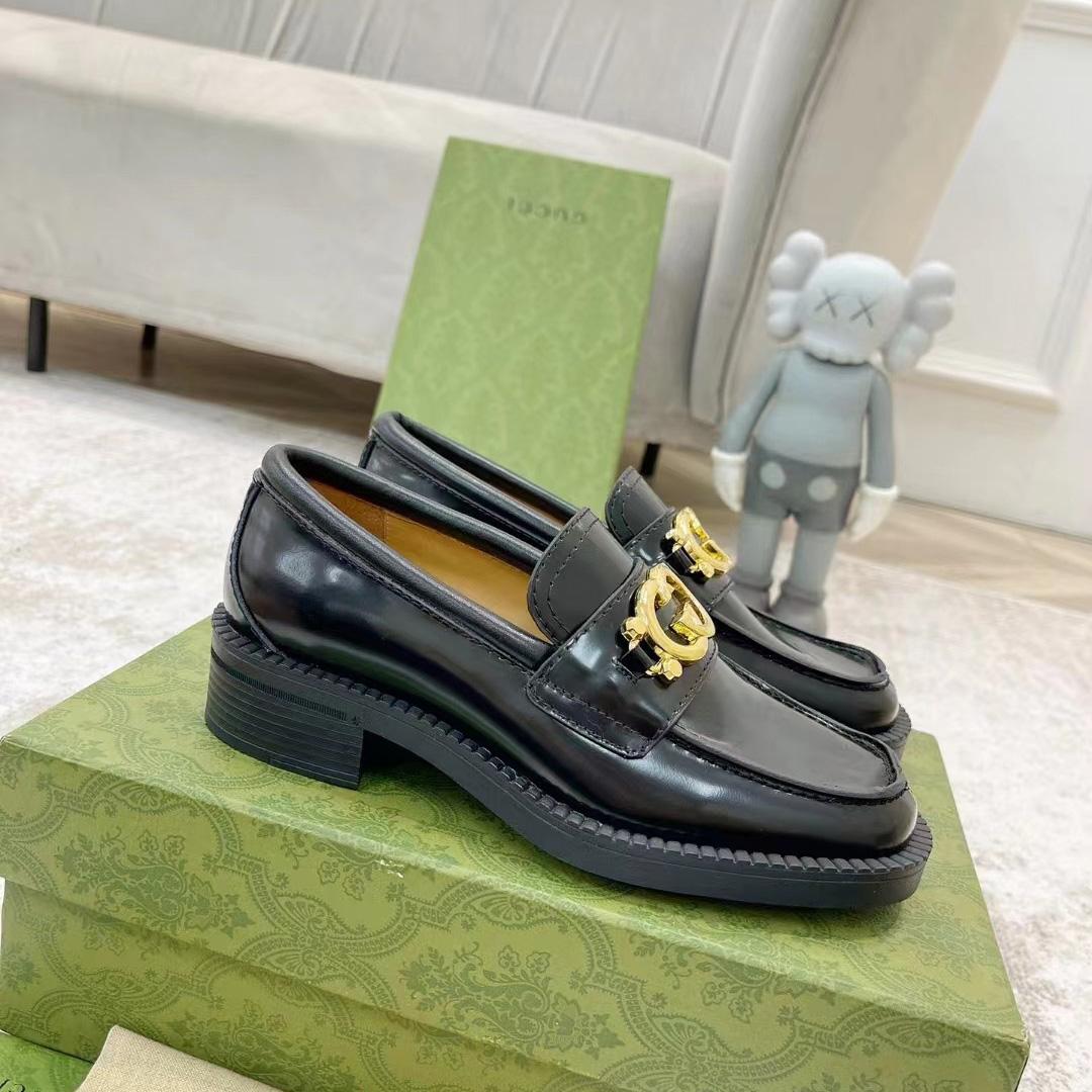 Gucci Women's Loafer With Interlocking G - PerfectKickZ