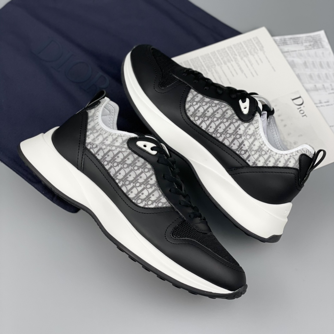 Dior B25 Runner Sneaker - PerfectKickZ