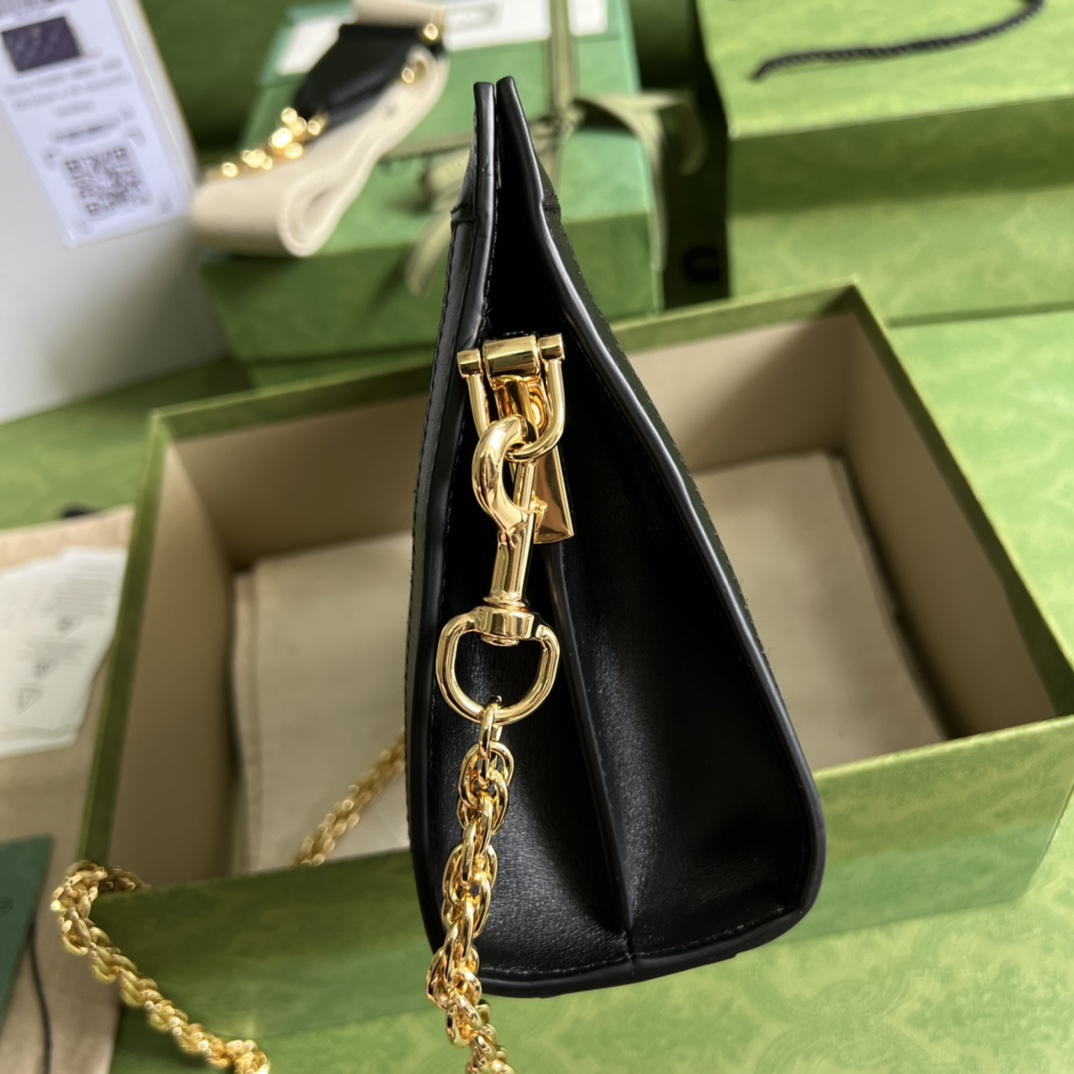 Gucci GG Matelassé Small Bag(26*17.5*8cm) - PerfectKickZ