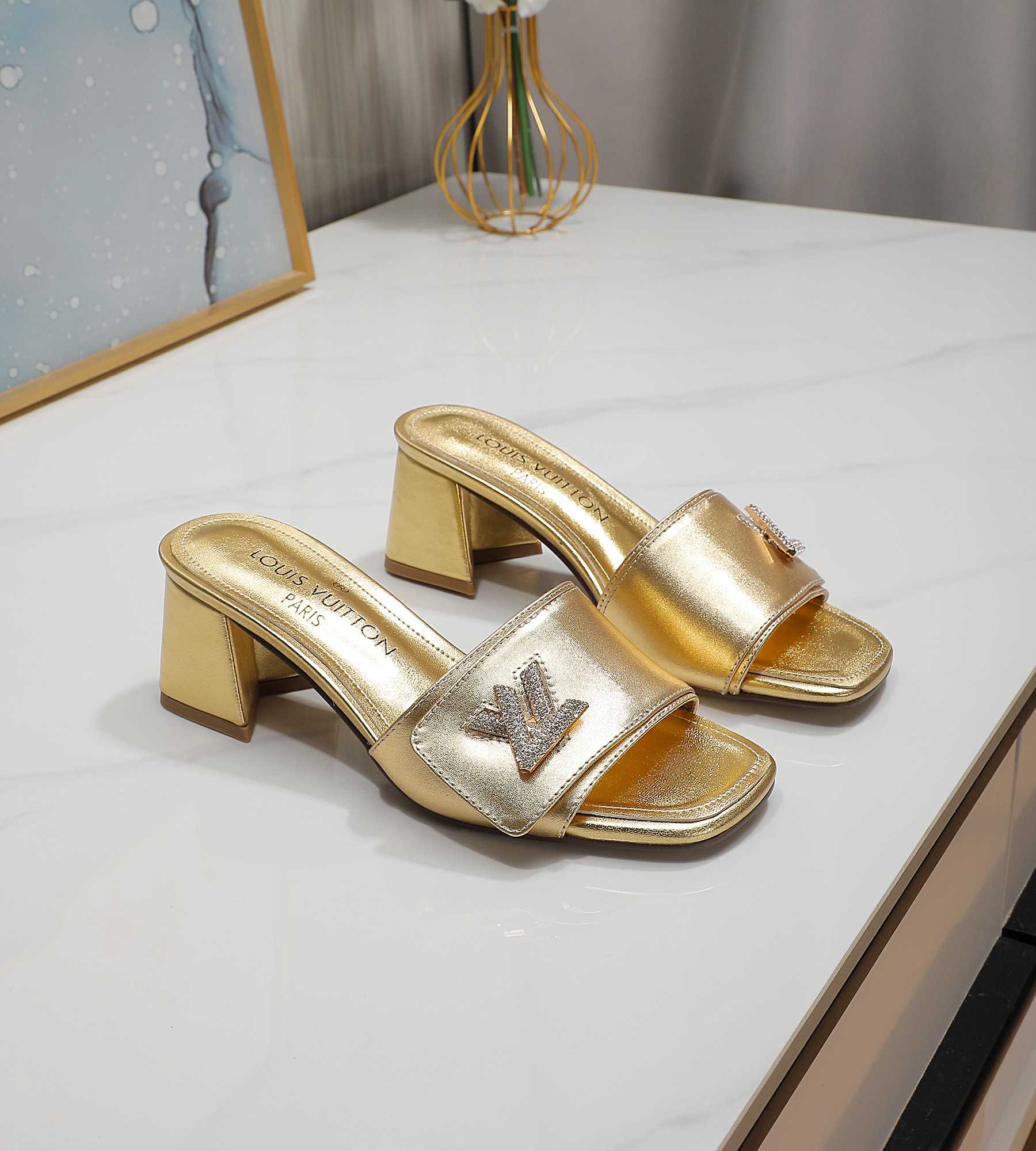 Louis Vuitton Shake Mule     1AB2PD - PerfectKickZ