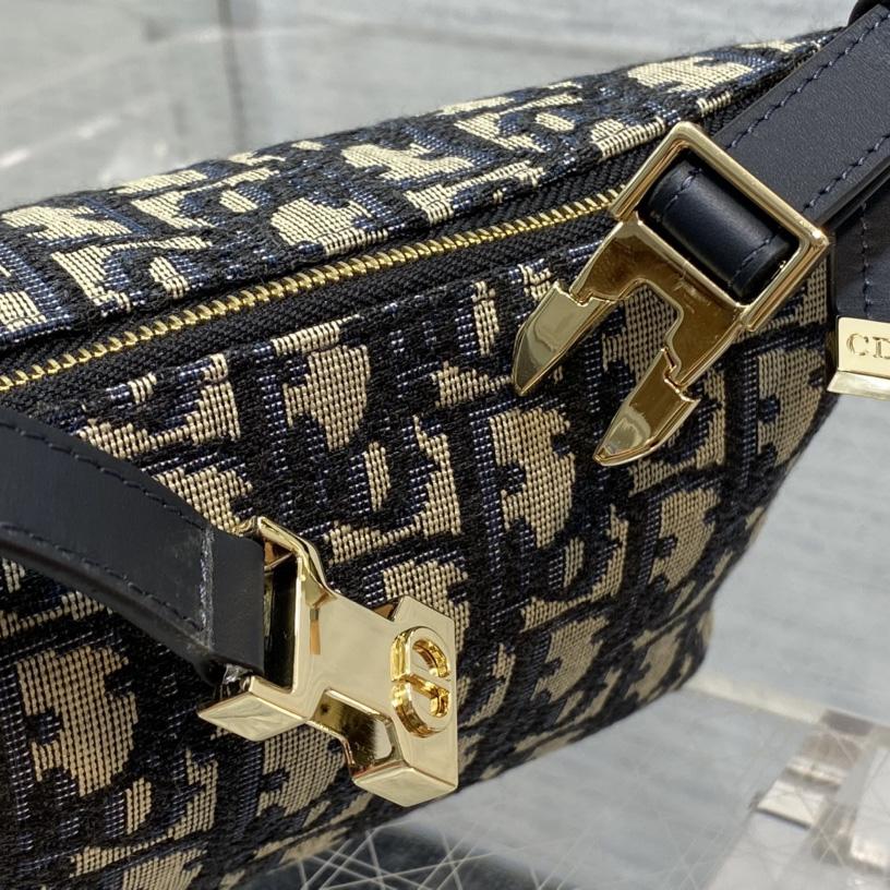 Dior Small Diortravel Nomad Pouch - PerfectKickZ