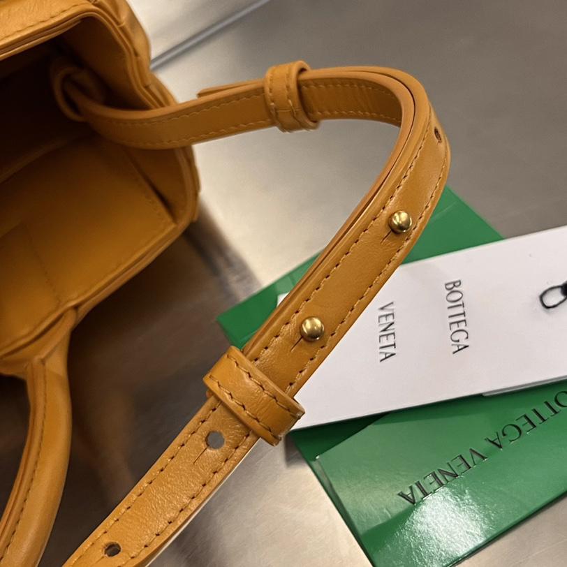Bottega Veneta Mini Arco Tote Bag - PerfectKickZ