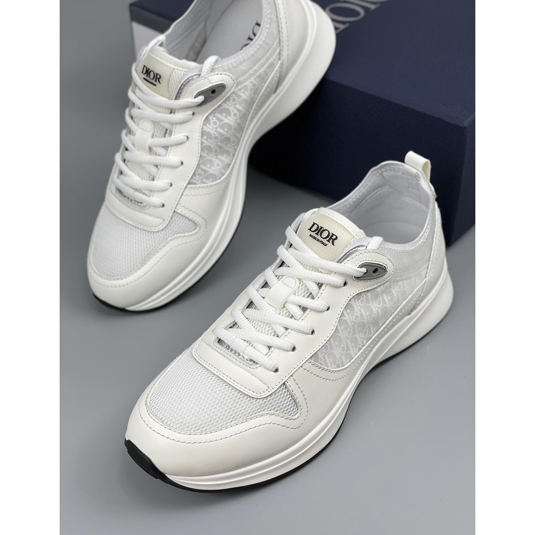 Dior B25 Runner Sneaker - PerfectKickZ