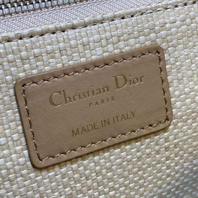 Dior30 Montaigne Bag - PerfectKickZ