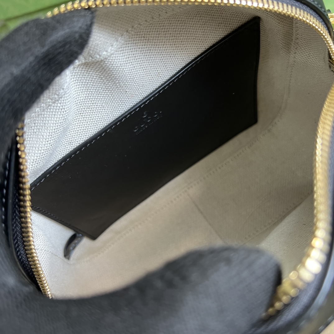 Gucci GG Matelassé Small Bag(21.5-17-7.5cm) - 