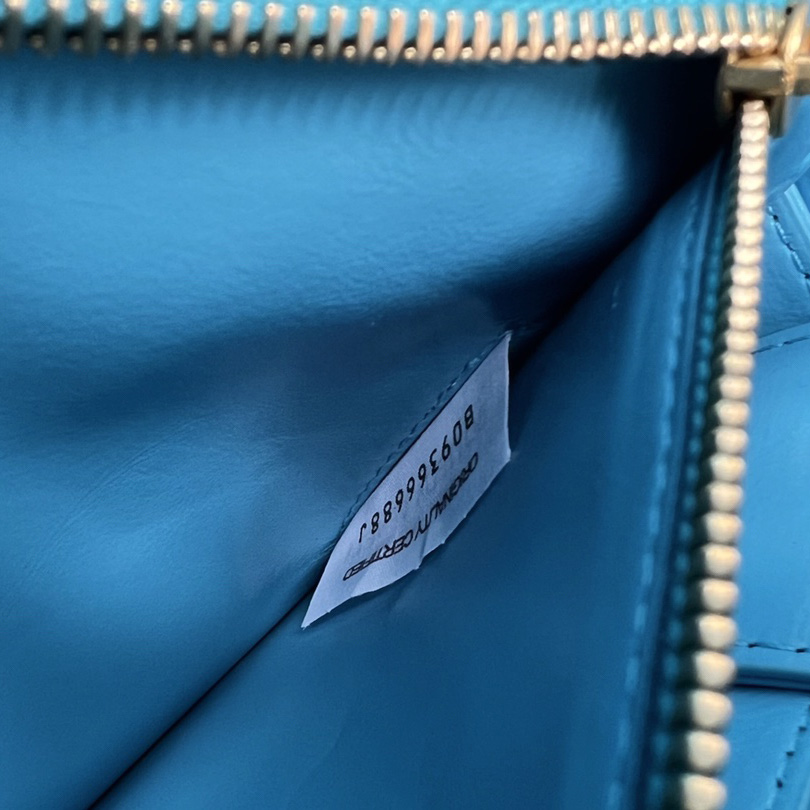 Bottega Veneta Cassette Foulard Intreccio Leather Cross-Body Bag - PerfectKickZ
