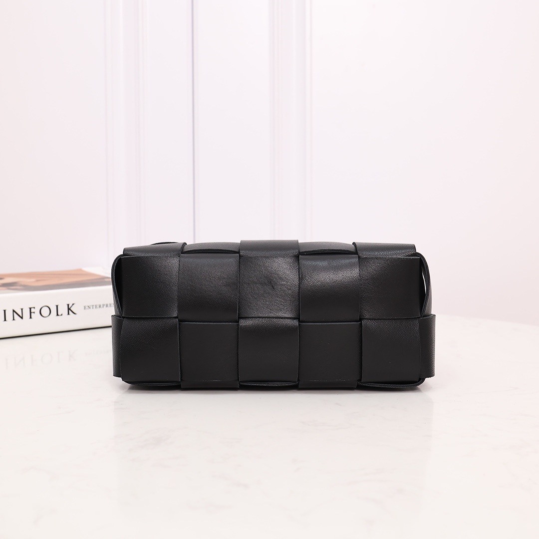 Bottega Veneta Small Brick Cassette - 
