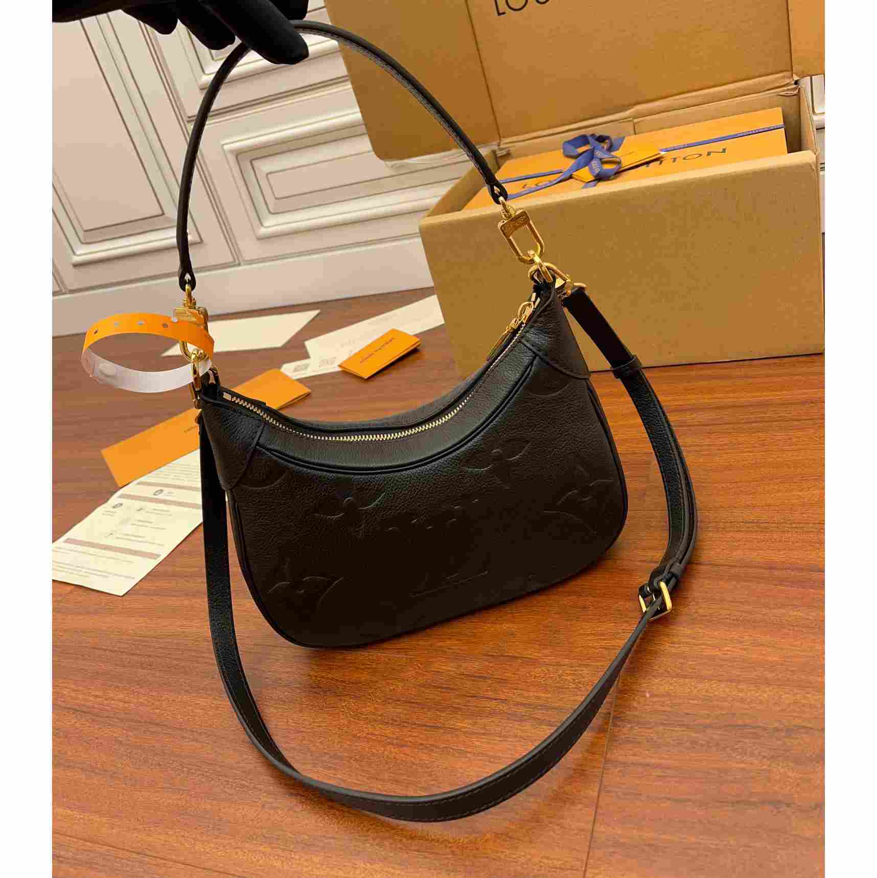 Louis Vuitton Bagatelle (22x14x9CM)      M46002 - PerfectKickZ