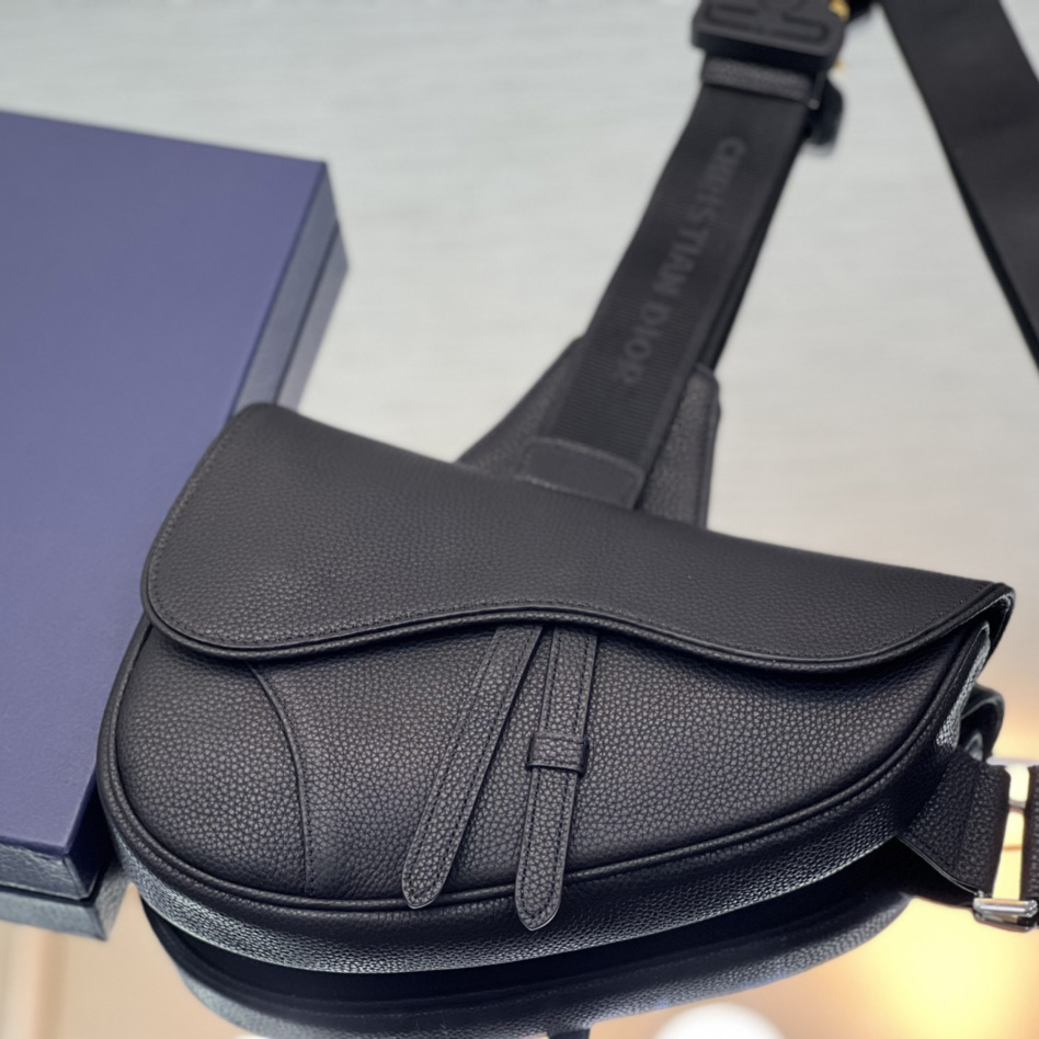Dior Saddle Bag(20 x 28.6 x 5cm) - PerfectKickZ