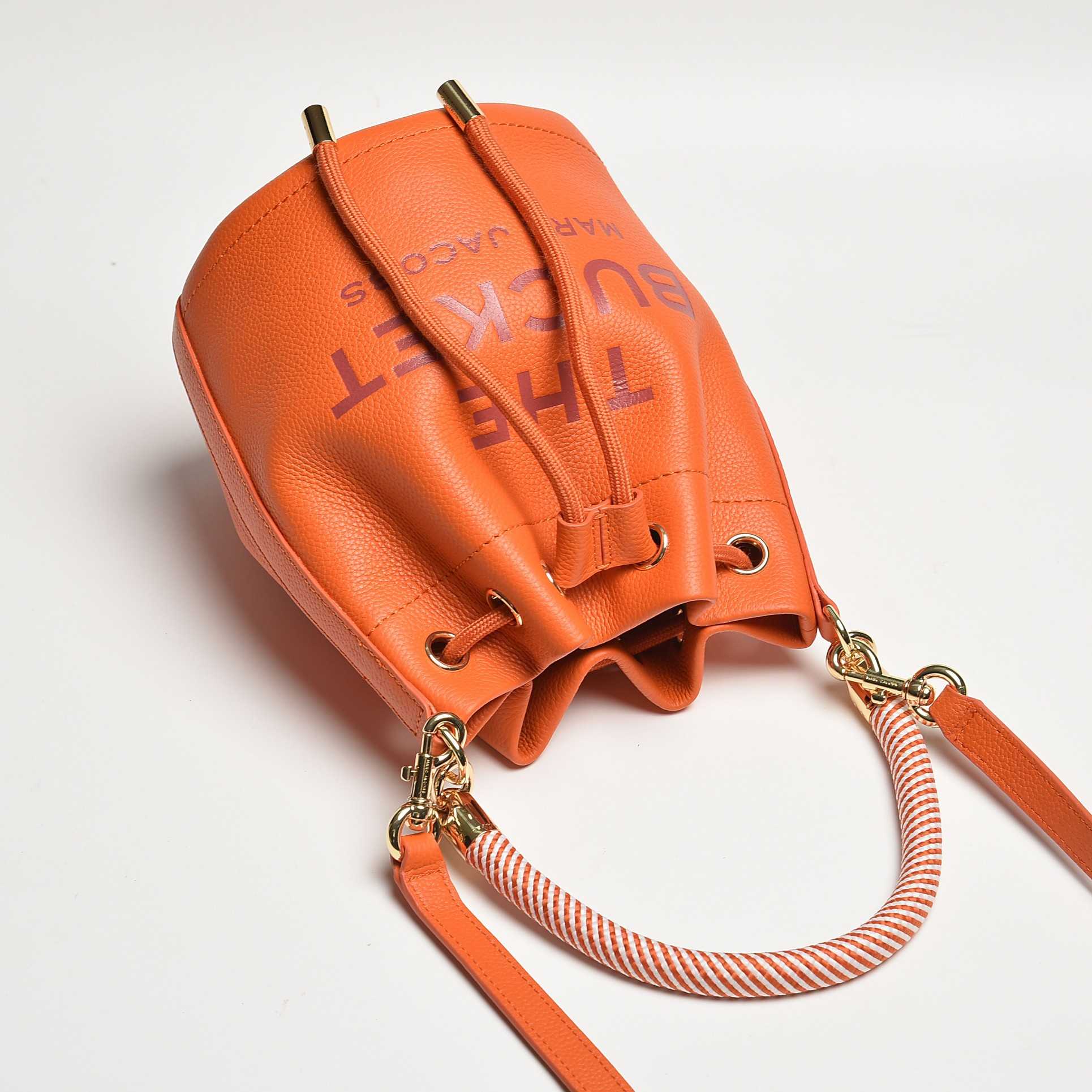 Marc Jacobs The Bucket Bag(19-19-23cm) - PerfectKickZ